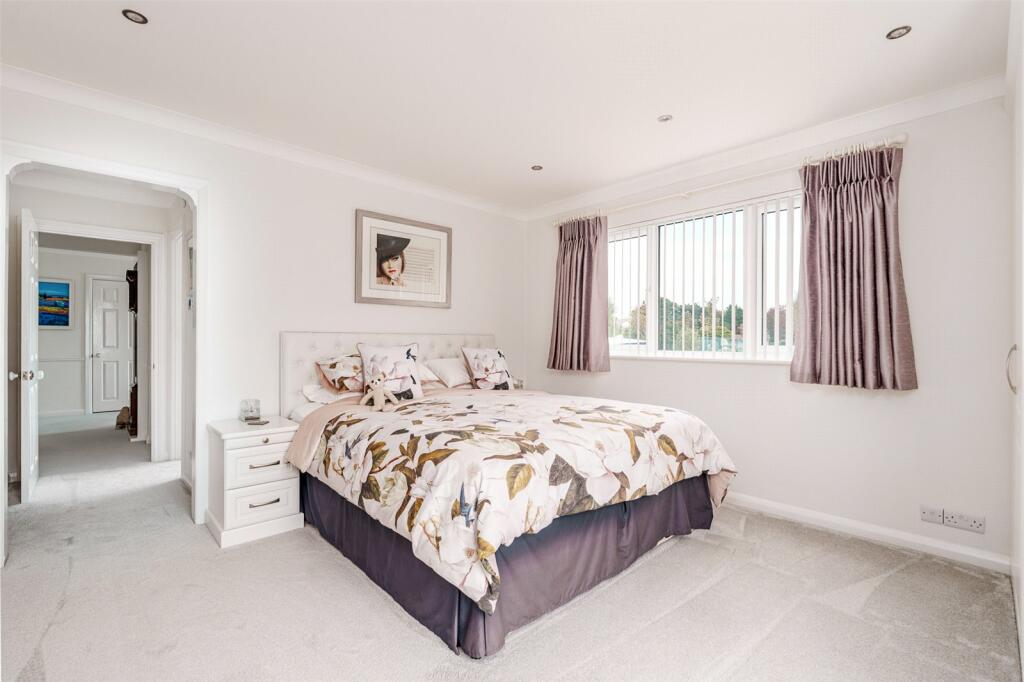 Additional property image - Selhurst Close, East Preston, Littlehampton, West Sussex, BN16