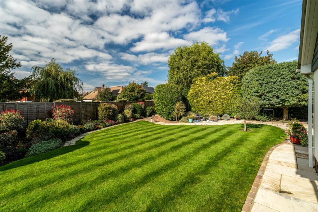 Additional property image - Selhurst Close, East Preston, Littlehampton, West Sussex, BN16