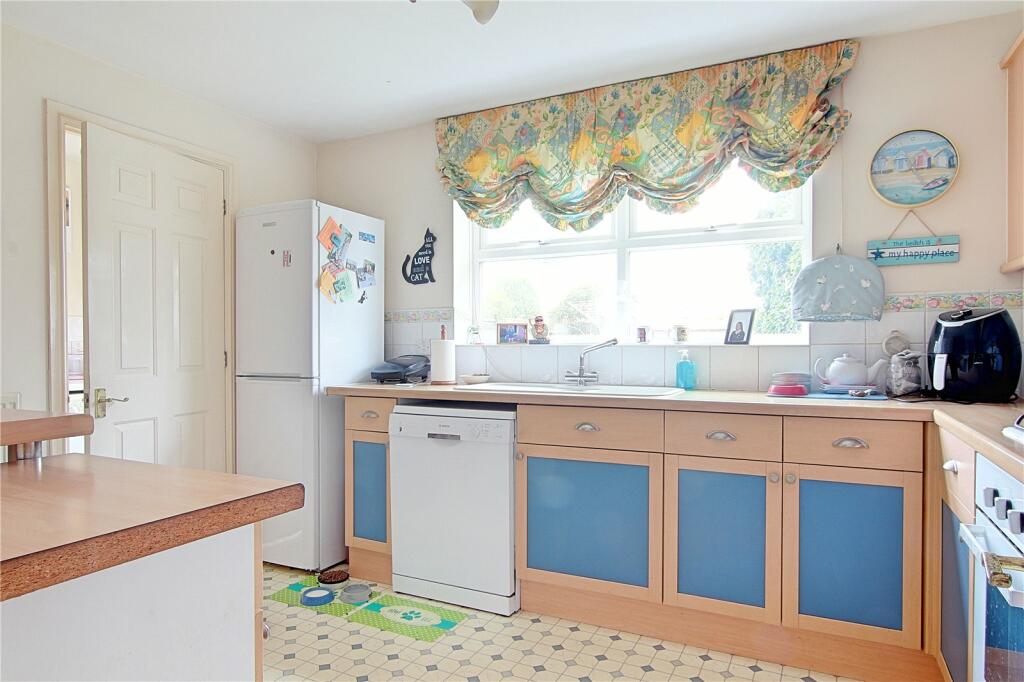 Additional property image - Bluebell Drive, Littlehampton, West Sussex, BN17