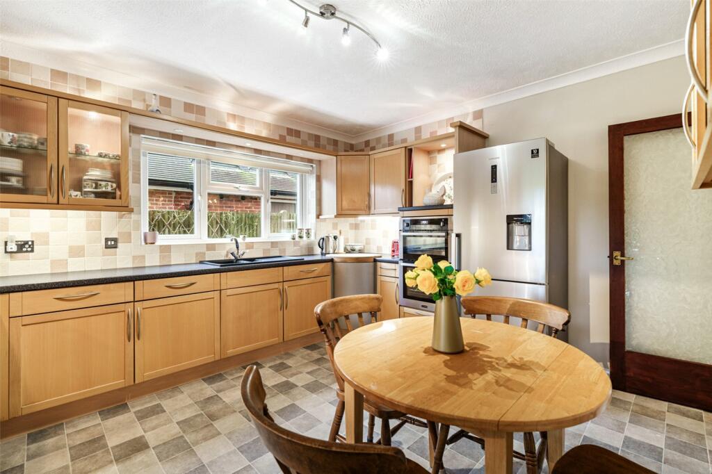 Additional property image - The Thatchway, Angmering, Littlehampton, West Sussex, BN16