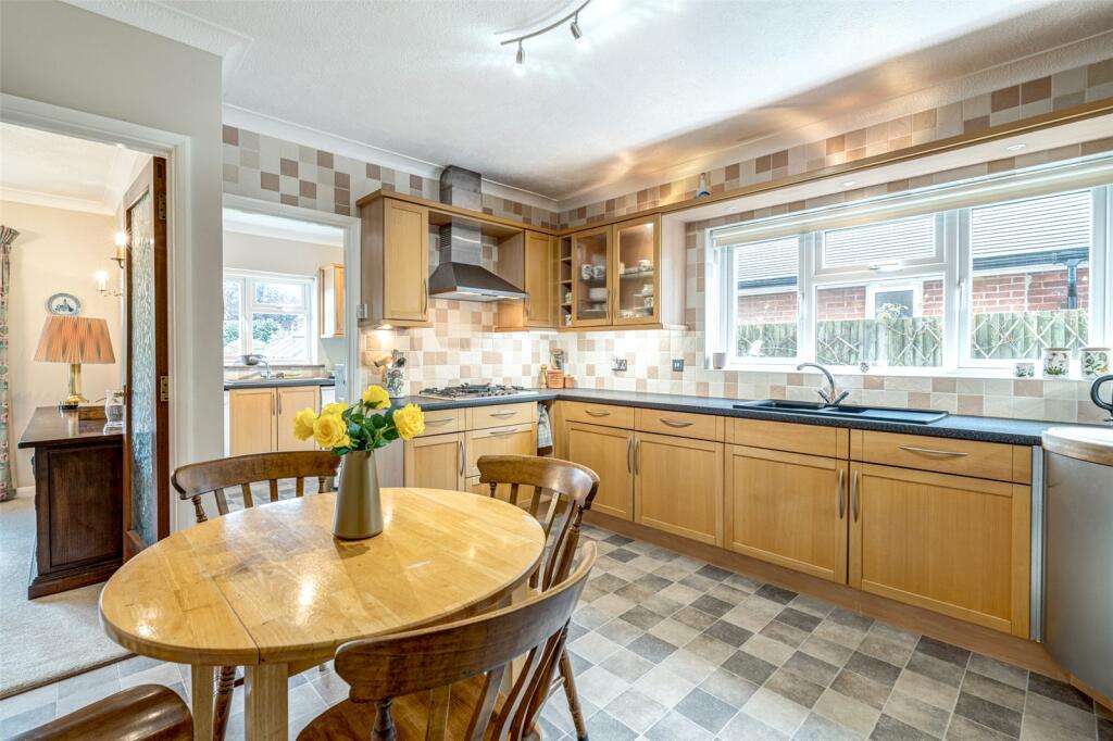 Additional property image - The Thatchway, Angmering, Littlehampton, West Sussex, BN16
