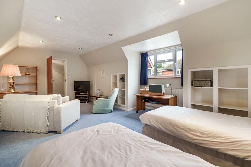 Additional property image - The Thatchway, Angmering, Littlehampton, West Sussex, BN16