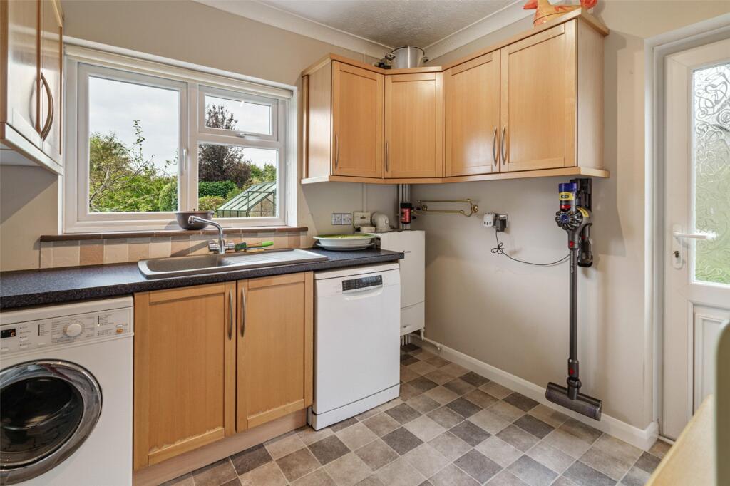 Additional property image - The Thatchway, Angmering, Littlehampton, West Sussex, BN16