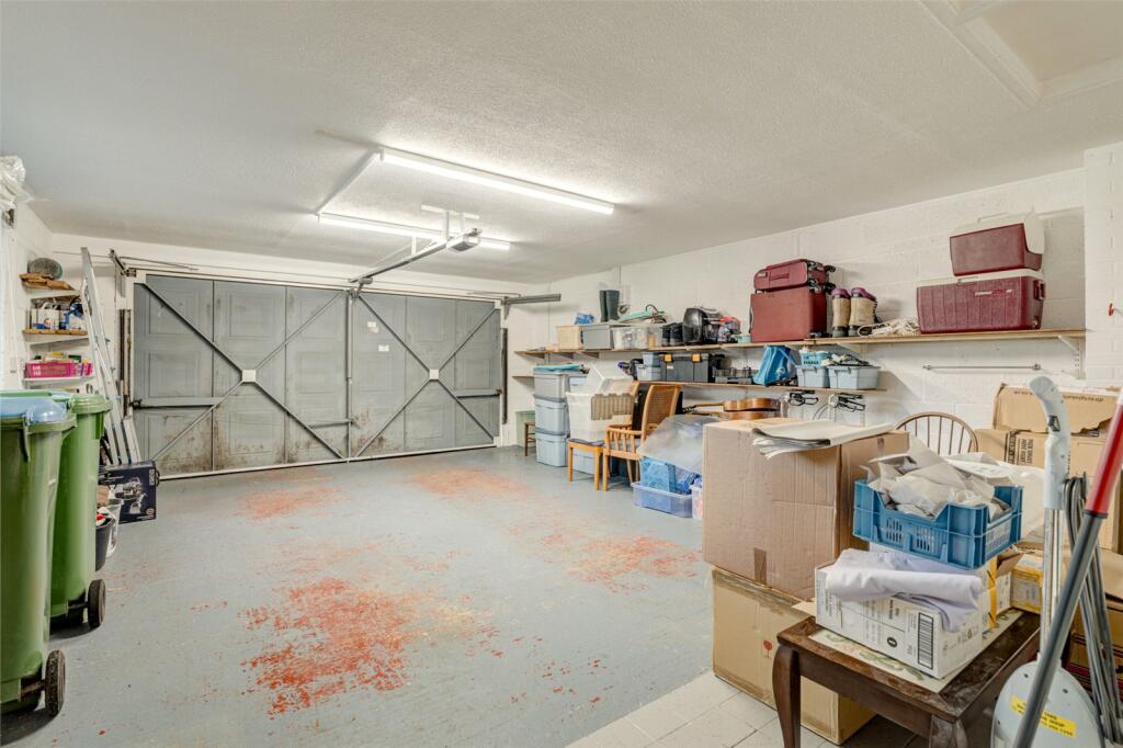 Additional property image - The Thatchway, Angmering, Littlehampton, West Sussex, BN16
