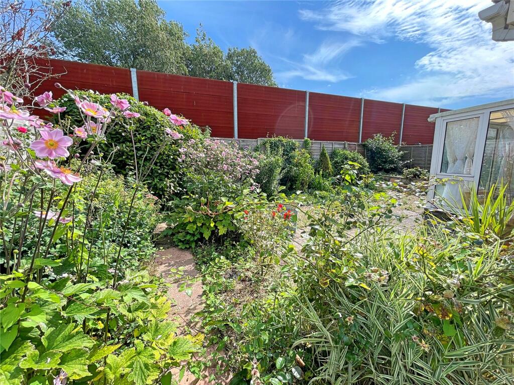 Additional property image - Amberley Close, Littlehampton, West Sussex, BN17
