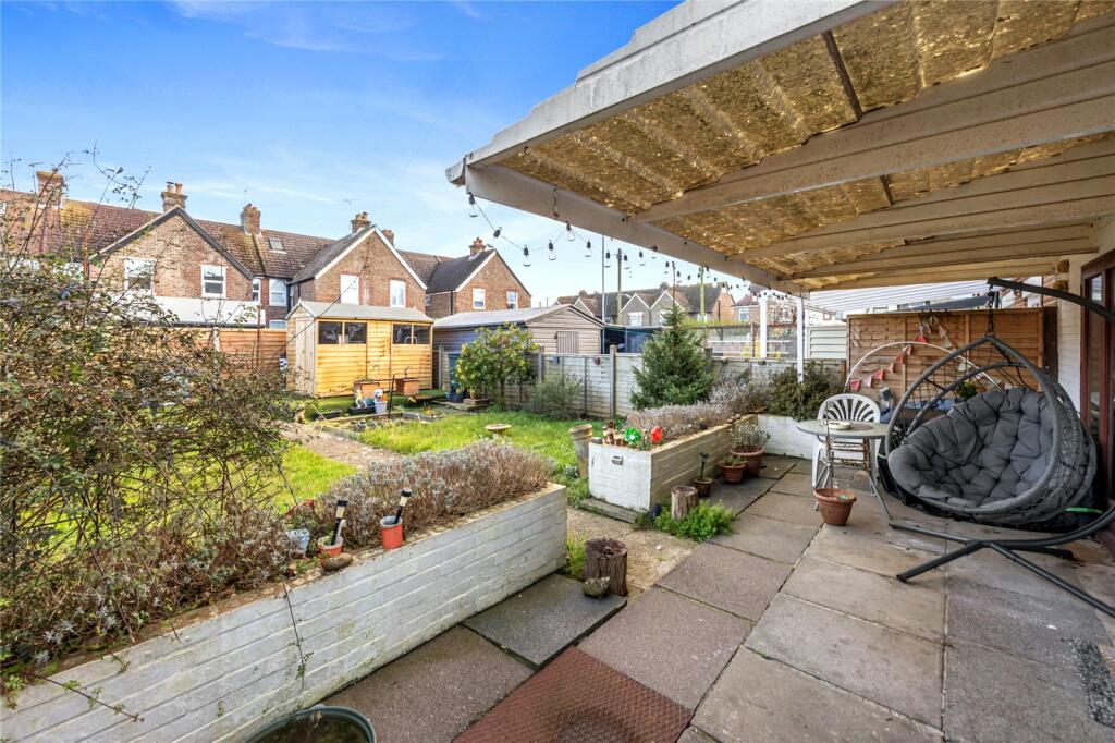 Additional property image - Linden Park, Littlehampton, West Sussex, BN17