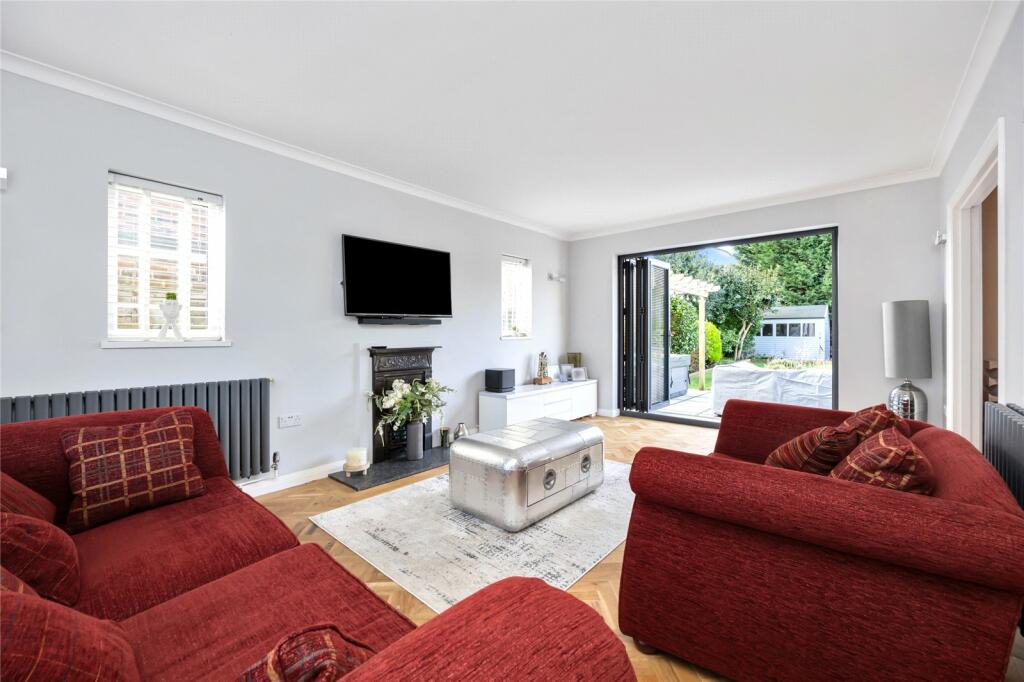 Additional property image - Ruston Park, Rustington, Littlehampton, West Sussex, BN16