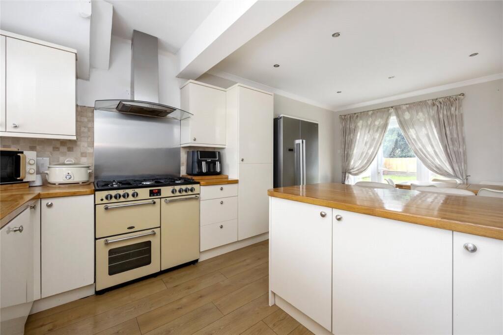 Additional property image - Thorncroft Road, Littlehampton, West Sussex, BN17
