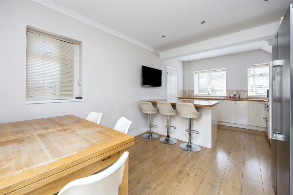 Additional property image - Thorncroft Road, Littlehampton, West Sussex, BN17