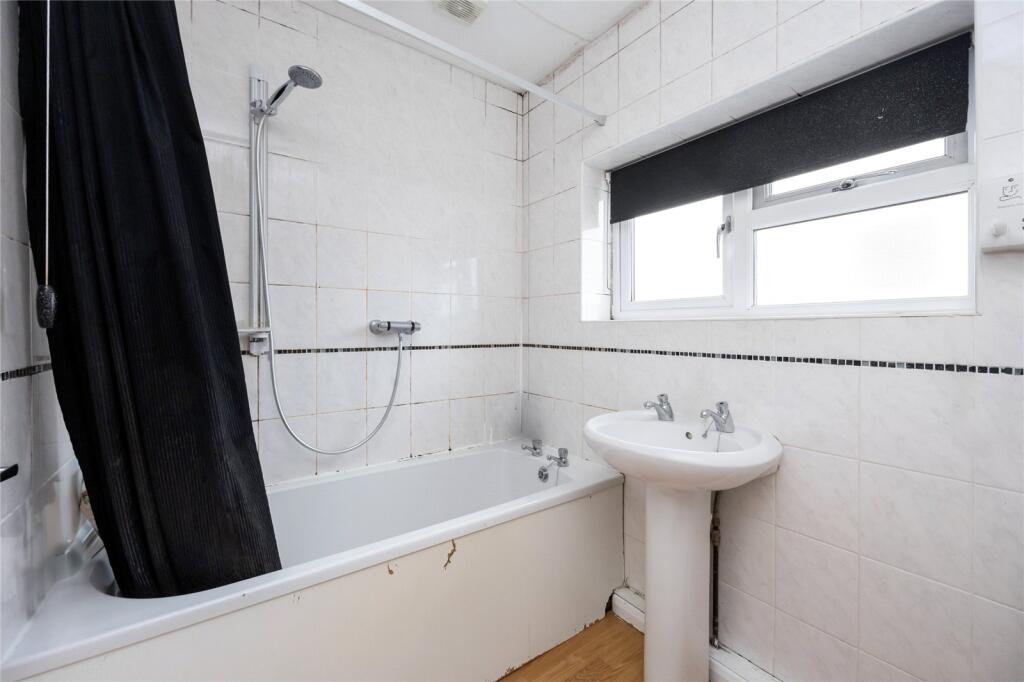 Additional property image - Thorncroft Road, Littlehampton, West Sussex, BN17