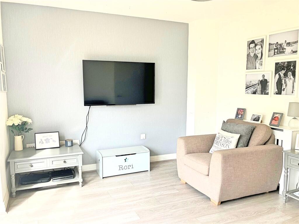 Additional property image - Verbena Drive, Angmering, Littlehampton, BN16