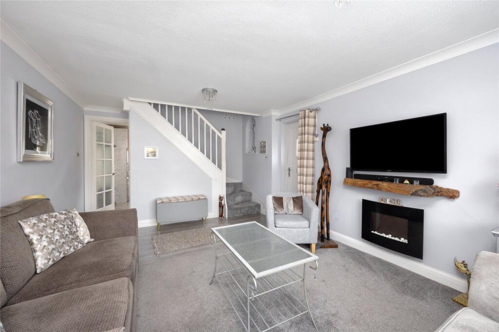 Additional property image - Pebble Walk, Littlehampton, West Sussex, BN17