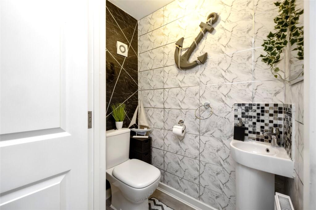 Additional property image - Harrison Crescent, Angmering, Littlehampton, West Sussex, BN16