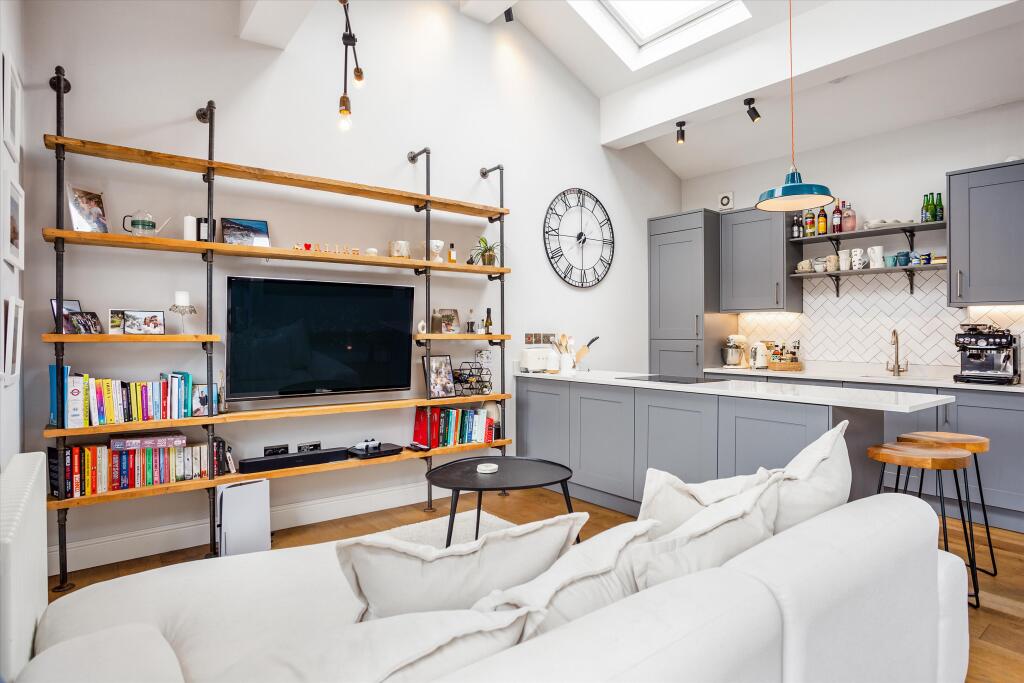 Main image of property: Clapham Park Road, London, SW4