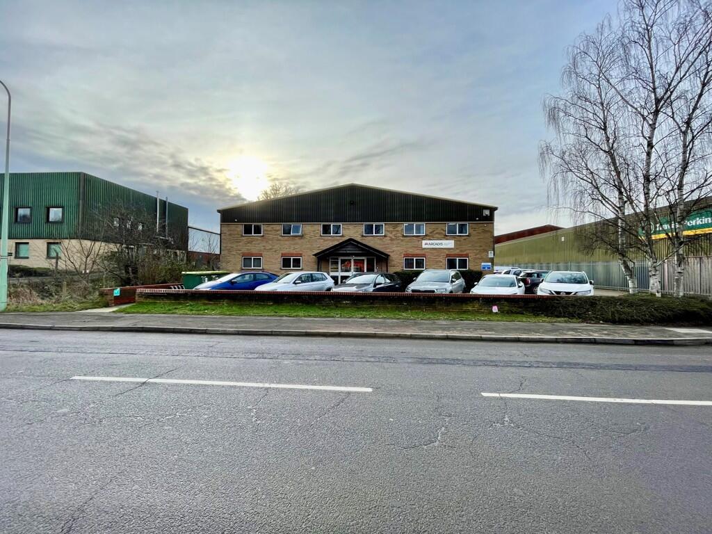 Additional property image - Duxford House, Willie Snaith Road, Newmarket, Suffolk, CB8 7SU