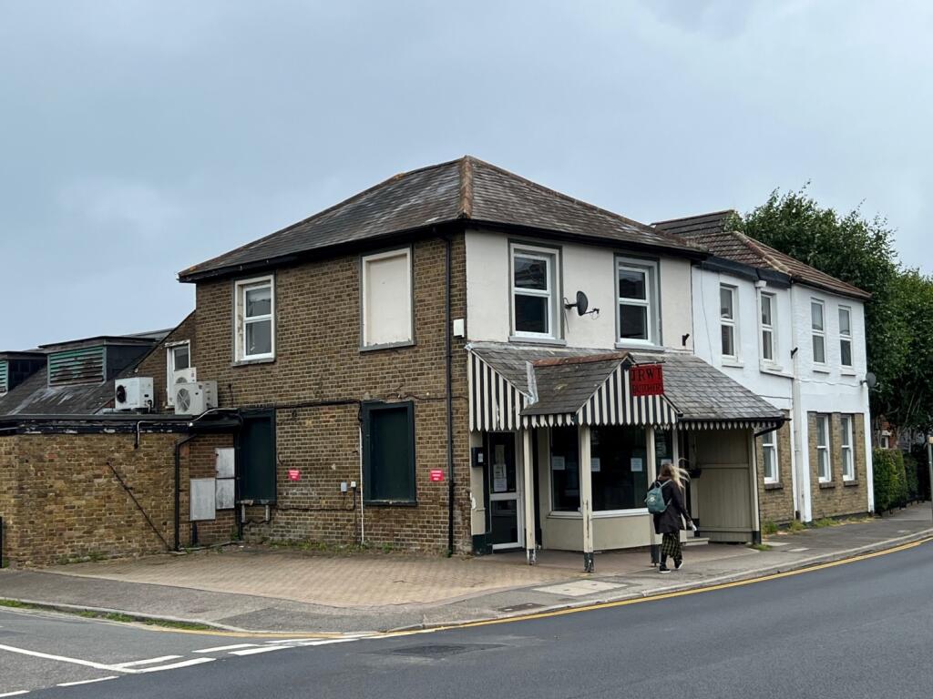 Main image of property: Walton Road, Molesey, Surrey, KT8 0DU