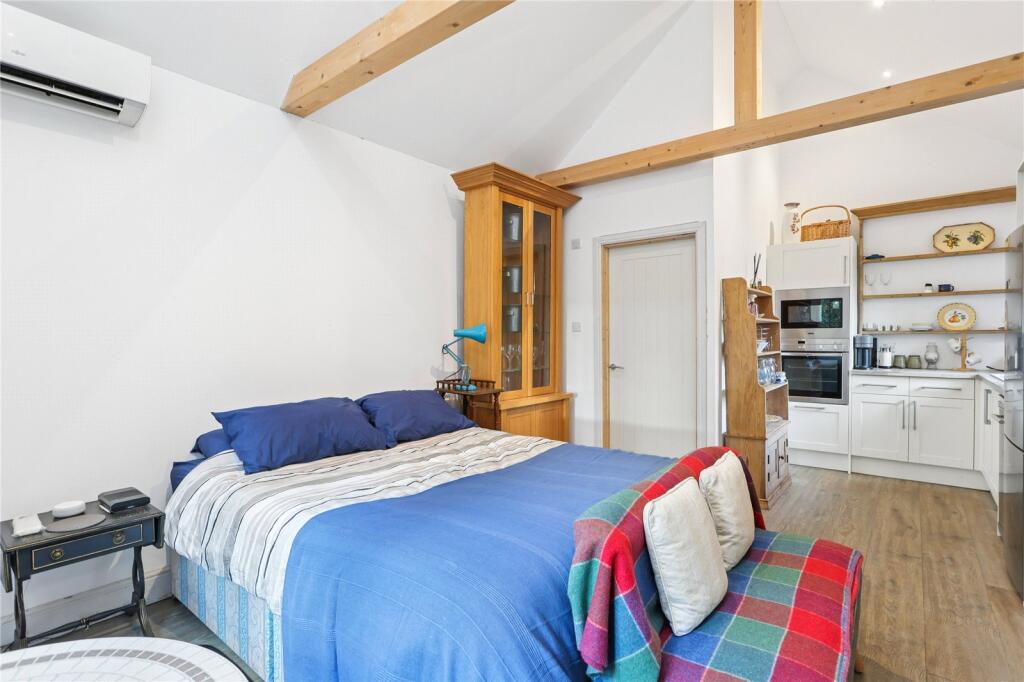 Main image of property: Effingham Common, Effingham, Leatherhead, Surrey, KT24