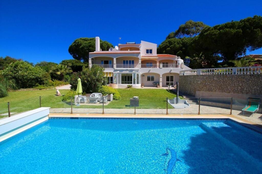 Villa for sale in Algarve, Porches