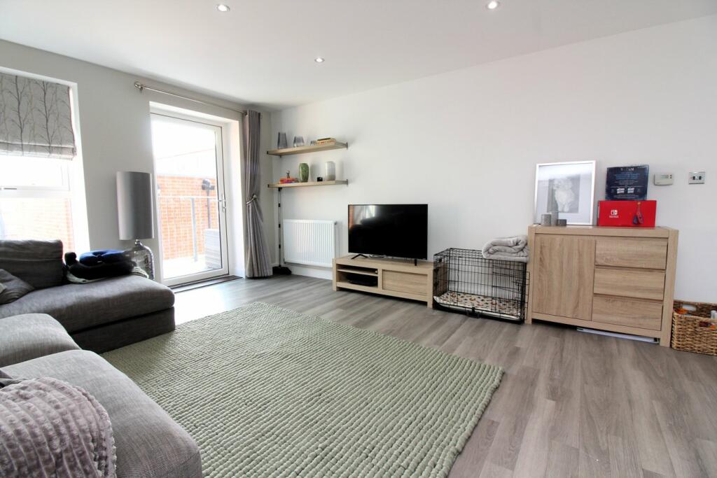 Additional property image - Bridge Road East, Welwyn Garden City, AL7