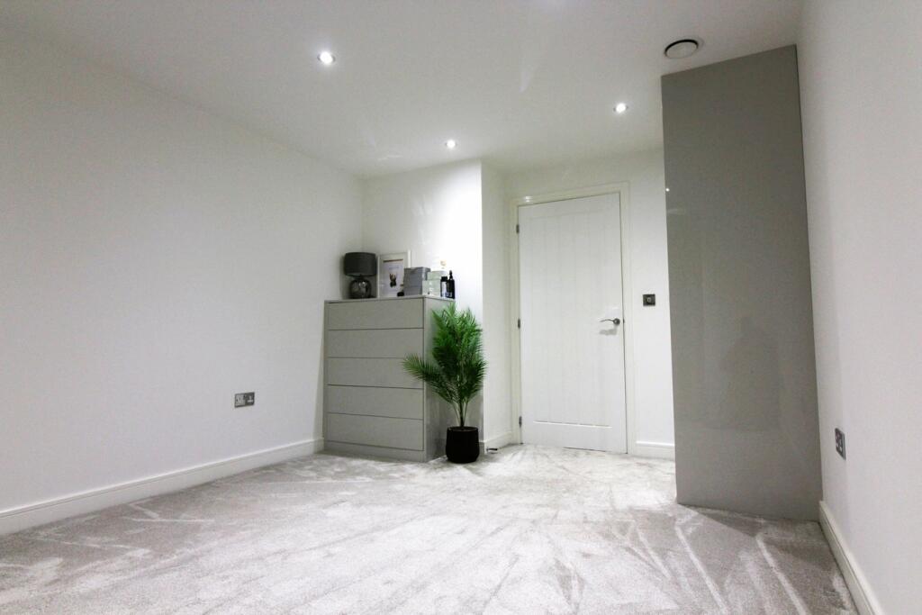 Additional property image - Bridge Road East, Welwyn Garden City, AL7