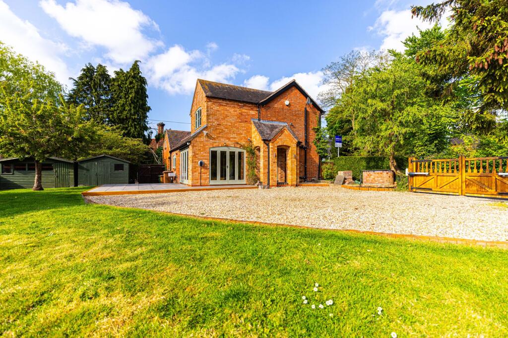 Main image of property: Evesham Road, Church Lench, WR11