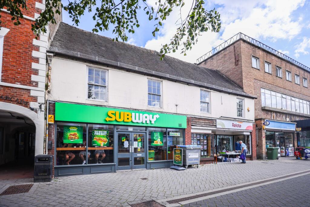 Main image of property: High Street, Evesham, WR11
