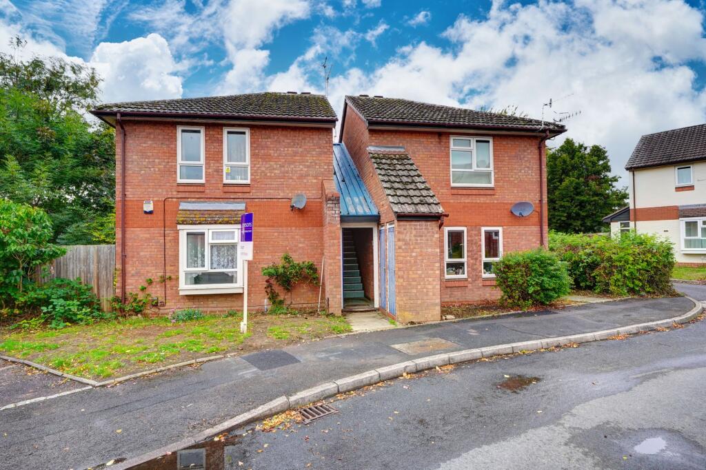 Main image of property: Alder Grove, Evesham, WR11