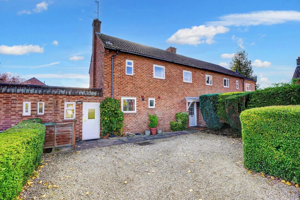 Main image of property: Martin Avenue, Evesham, WR11
