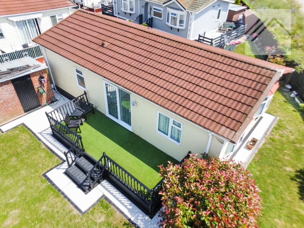 2 bedroom park home for sale in Kings Park, Creek Road, Canvey Island, SS8