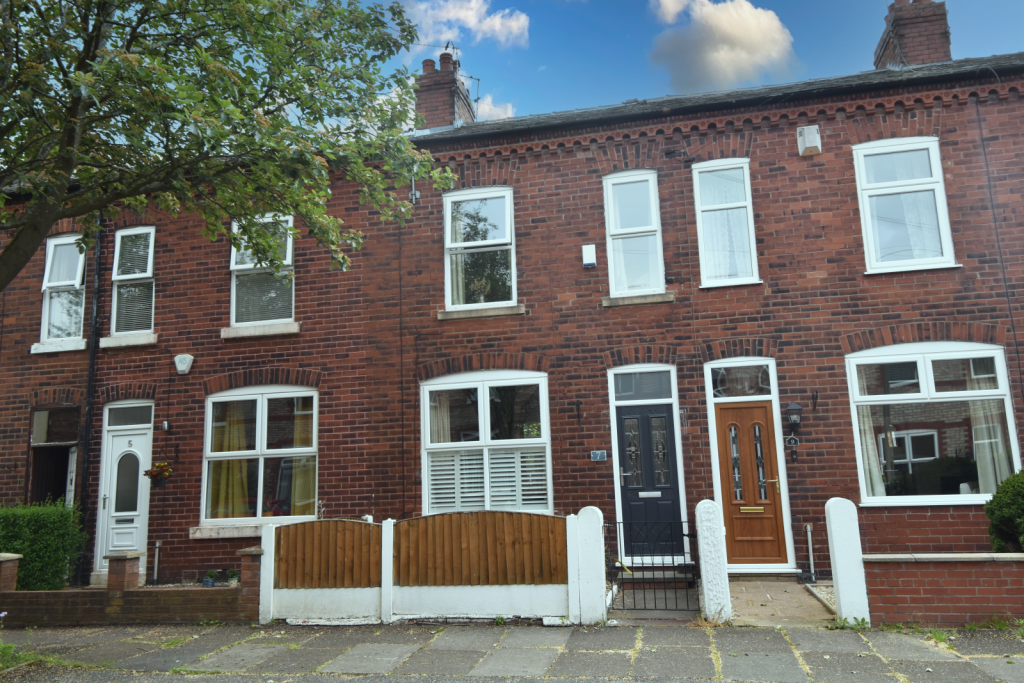 2 bedroom terraced house for sale in Knowsley Avenue, Davyhulme, M41