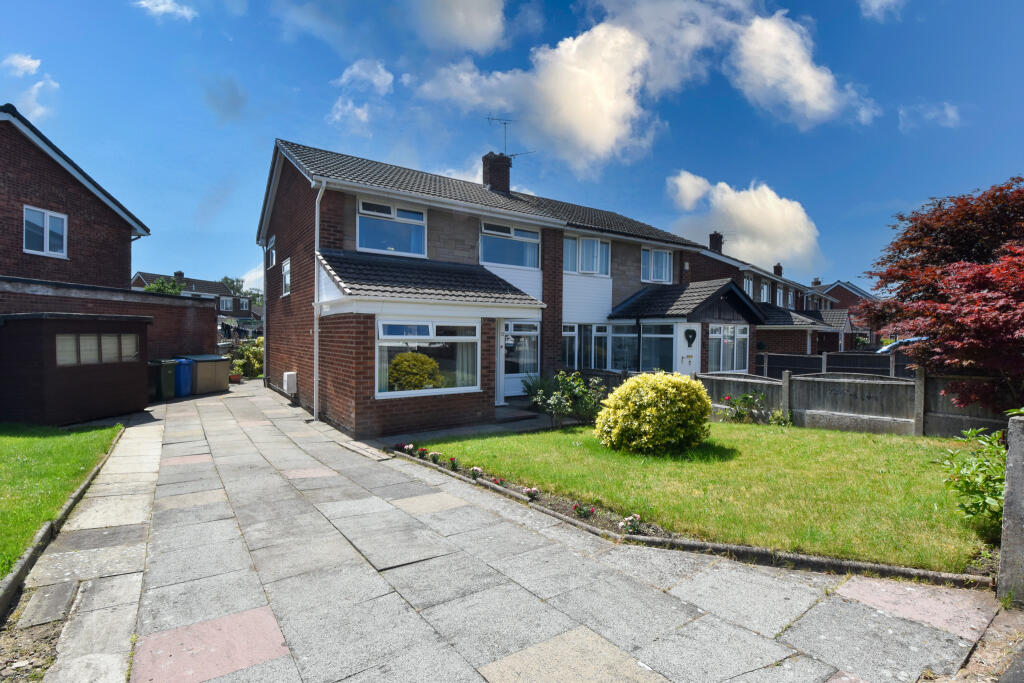 Main image of property: Arundel Avenue, Flixton, M41