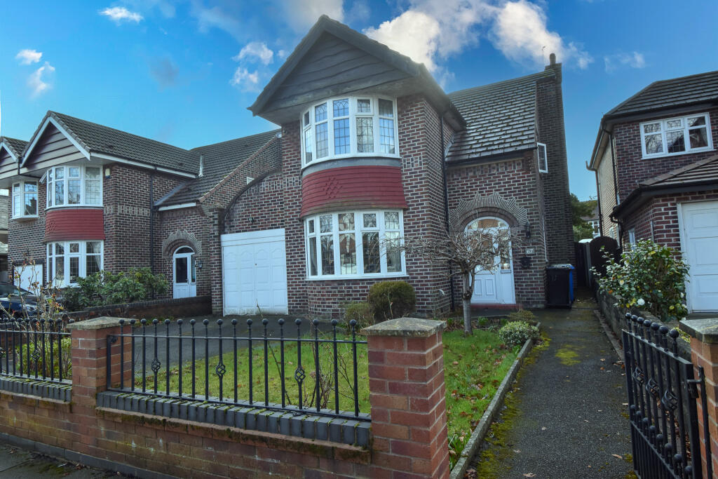 Main image of property: 'Oakdene' Irlam Road, Flixton, M41