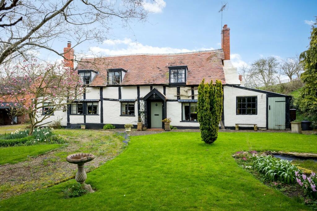 2 bedroom cottage for sale in Eastham, Near Tenbury Wells, WR15