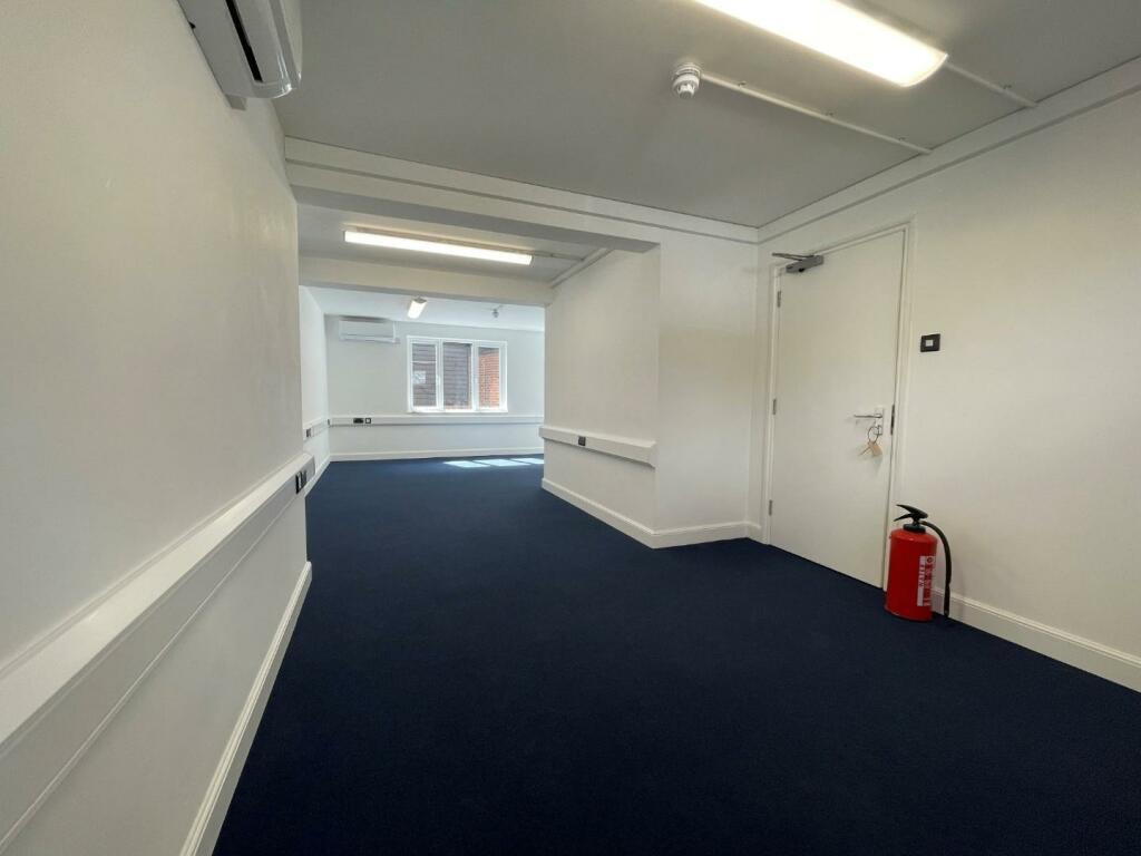 Additional property image - 10 Upper Bridge Street, Canterbury