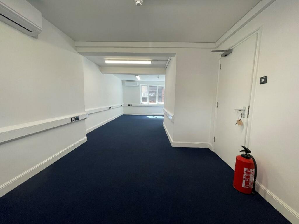 Additional property image - 10 Upper Bridge Street, Canterbury