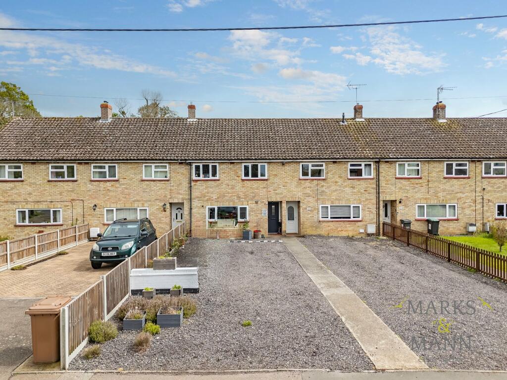 3 bedroom terraced house for sale in Cooks Road, Elmswell, Bury St