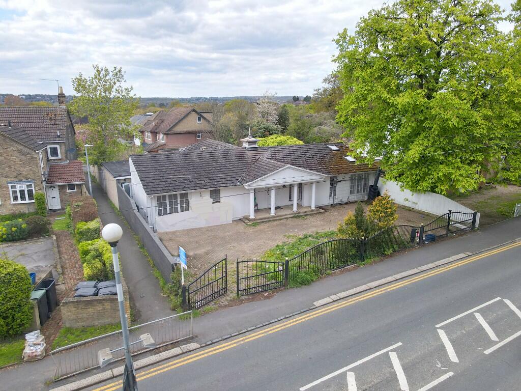 Plot for sale in High Road, Chigwell, Essex, IG7