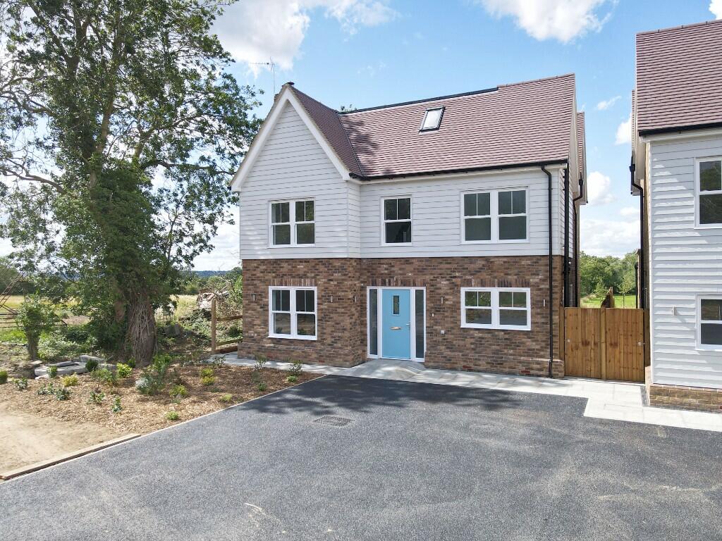 Main image of property: The Oak, Grove Lane, Chigwell, Essex, IG7