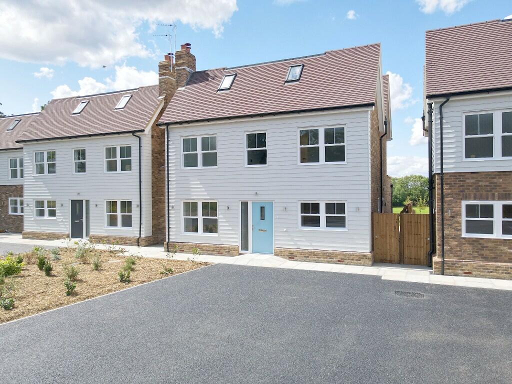 Main image of property: The Elm, Grove Lane, Chigwell, Essex, IG7