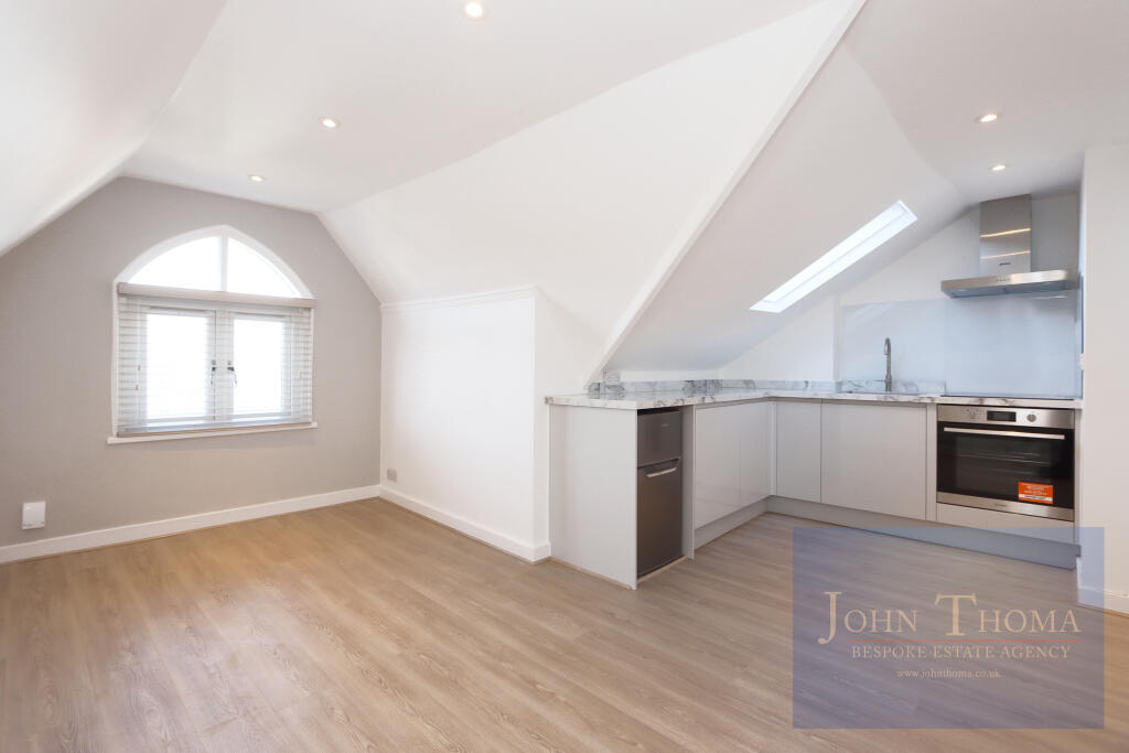 Main image of property: Palmerston Road, Buckhurst Hill, Essex, IG9