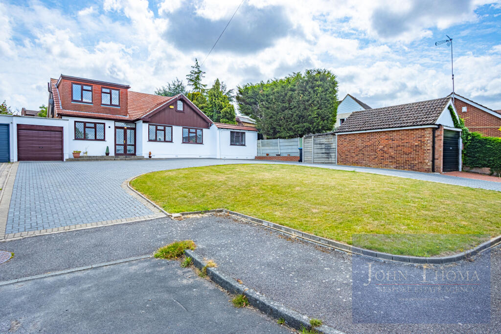 Main image of property: Hainault Grove, Chigwell, Essex, IG7