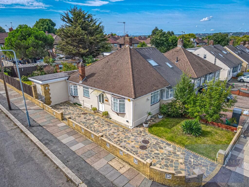Main image of property: Caernarvon Drive, Clayhall, IG5