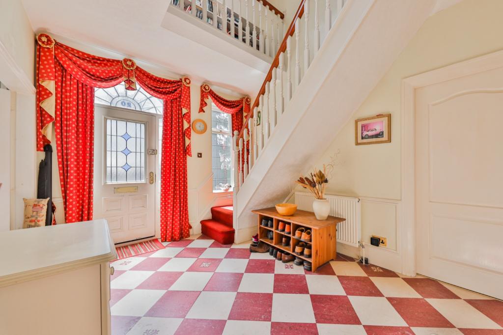 4 bedroom detached house for sale in Packman Lane, Kirk Ella, Hull