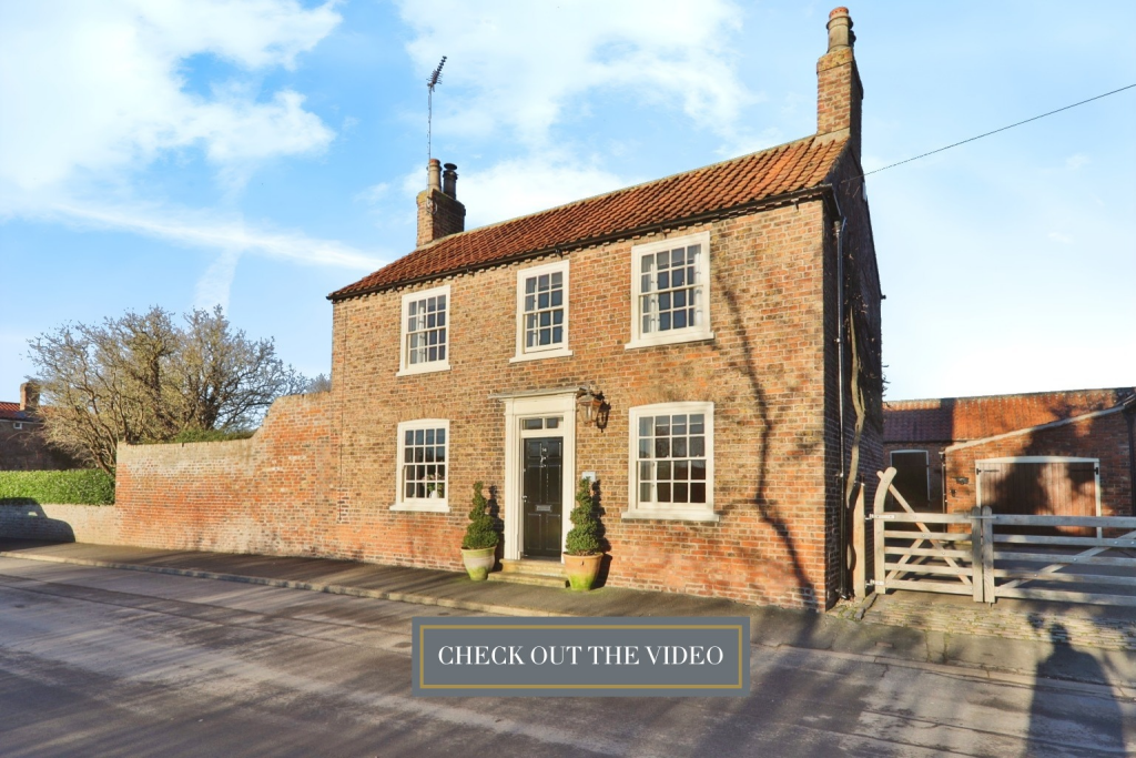 4 bedroom detached house for sale in Front Street, Lockington