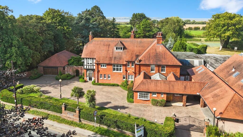 Main image of property: Cave Road, Brough, East Riding of Yorkshire, HU15 1HA