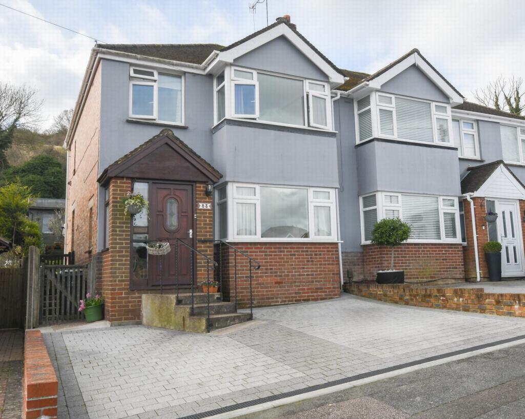 3 bedroom semidetached house for sale in Eaves Road, Dover, CT17