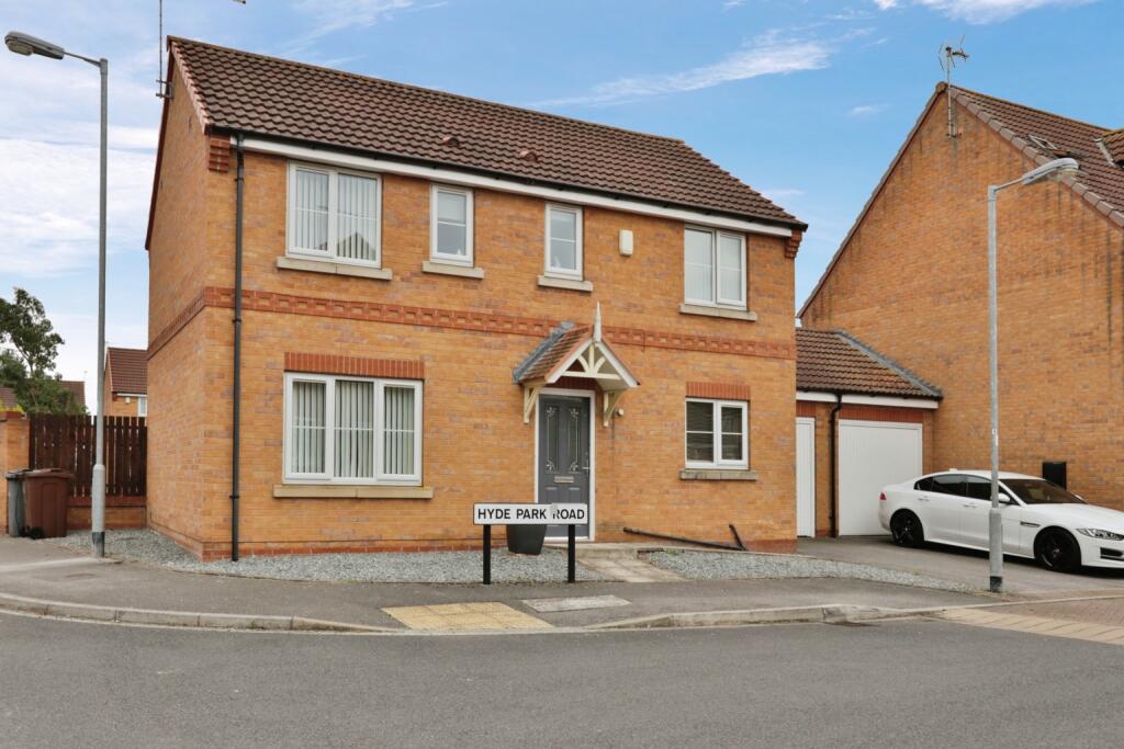3 bedroom detached house for sale in Hyde Park Road, Kingswood, Hull, East Riding of Yorkshire