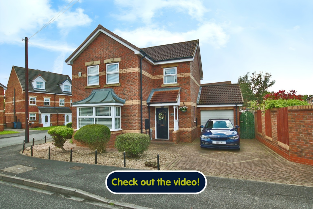 3 bedroom detached house for sale in Hartsholme Park, Kingswood, Hull