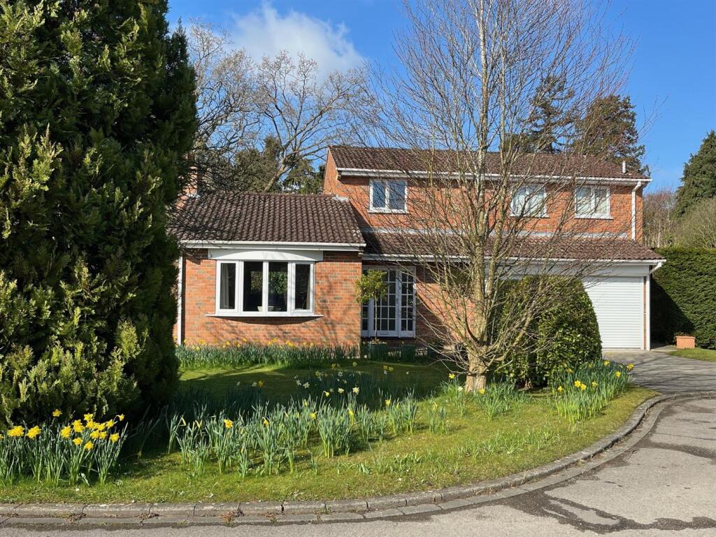 Main image of property: Glen Close, Scalby, Scarborough