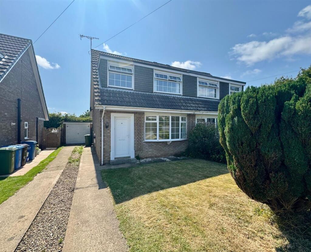 Main image of property: Seafield Avenue, Scarborough